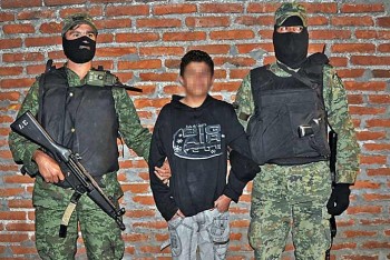 ARCHIVO OFICIAL DE 'EL PONCHIS', EL NI�O SICARIO: VIOLENCIA EXTREMA