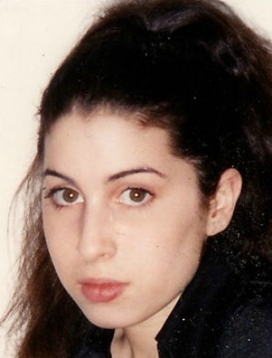 AMY WINEHOUSE: DE LA INOCENCIA A LOS EXCESOS
