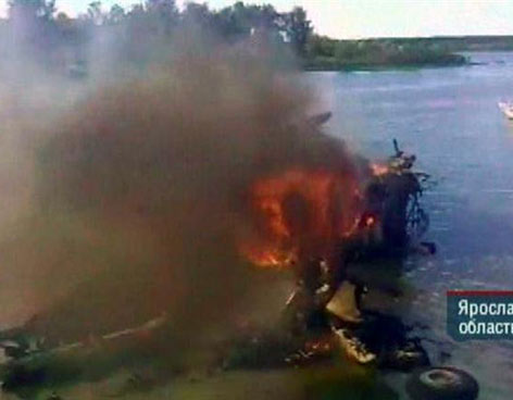44 MUERTOS AL ESTRELLARSE AVIÓN EN RUSIA