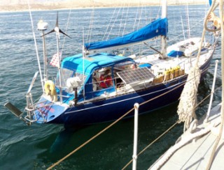 ARMADA DE M�XICO RESCATA A 16 INMIGRANTES EN BAJA CALIFORNIA