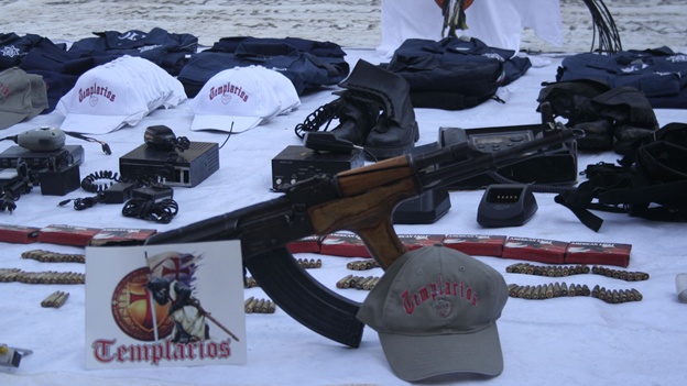 CAPTURAN EN EDOMEX A CUATRO POLIC�AS TEMPLARIOS