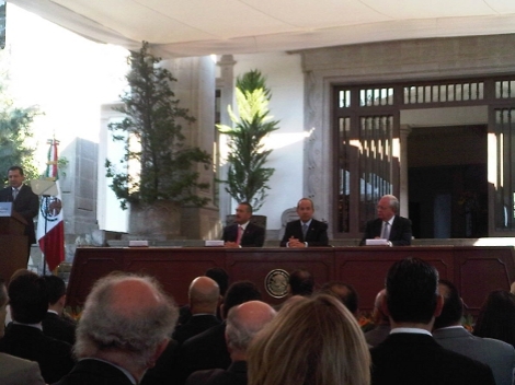 CALDER�N: M�XICO RESPETA LOS DERECHOS HUMANOS DE LOS CRIMINALES