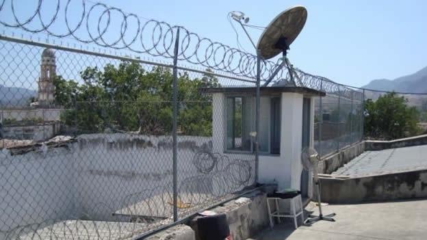 CIERRAN 12 C�RCELES EN SINALOA POR INOPERANTES
