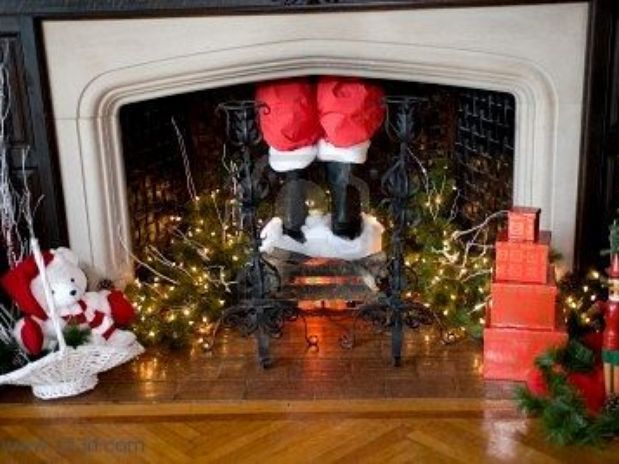 DISE�AN CHIMENEA GIGANTE PARA QUE ENTRE SANTA CLAUS