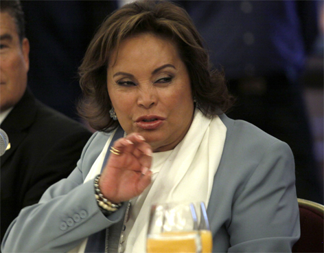 GORDILLO: 'NEGOCI� CON CALDER�N PORQUE NO TEN�A CON QUI�N M�S'