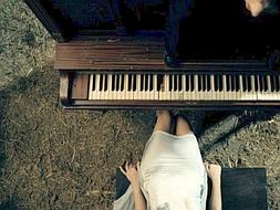 LADY GAGA MUESTRA EN TWITTER FOTO DE SU NUEVO VIDEOCLIP