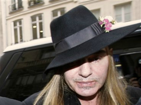 GALLIANO PAGAR� 6 MIL EUROS POR INJURIAS ANTISEMITAS