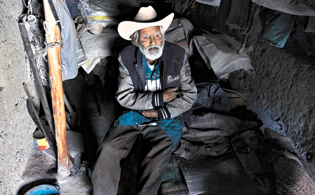 HOMBRE VIVE DESDE 1979 SOLO EN UNA CUEVA DE COAHUILA