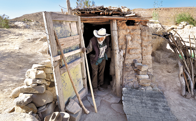 HOMBRE VIVE DESDE 1979 SOLO EN UNA CUEVA DE COAHUILA