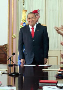 HUGO CH�VEZ SE SOMETE A SEGUNDA FASE DE QUIMIOTERAPIA
