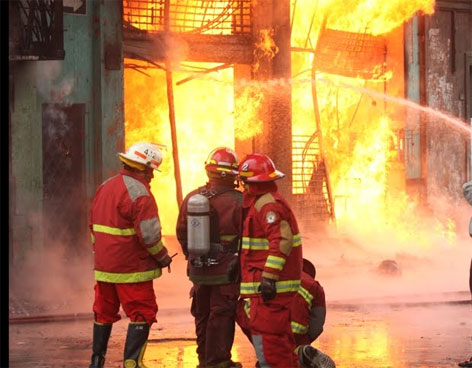 NARCOS INCENDIAN DOS NEGOCIOS POR NO PAGAR EXTORSIONES