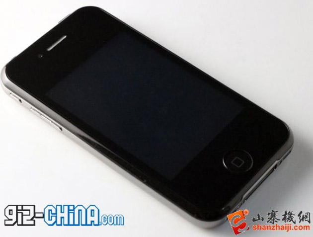 SACAN A LA VENTA IPHONE 5  'PIRATA'-FOTOS