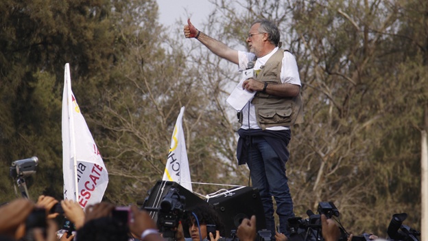 JAVIER SICILIA Y FELIPE CALDER�N JUNTOS EN REUNI�N