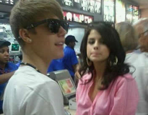 JUSTIN BIEBER SE QUEDA SIN DINERO Y FAN LE PAGA UN HELADO