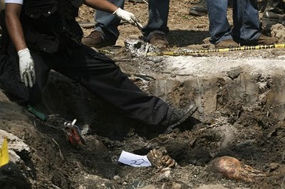 SUMAN 13 LOS CUERPOS EN FOSAS CLANDESTINAS EN SINALOA