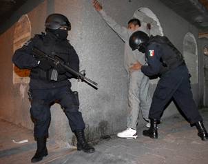 70% DE MEXICANOS CREE QUE LA VIOLENCIA EMPEOR�