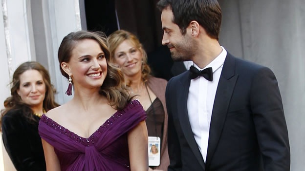 NATALIE PORTMAN DA A LUZ A SU PRIMER HIJO