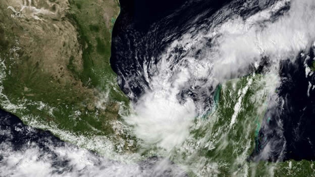 CRECE ALERTA EN GOLFO DE M�XICO POR TORMENTA 'NATE'