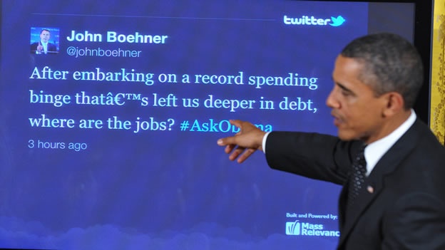 OBAMA INTERACTUAR� CON HISPANOS A TRAV�S DE INTERNET