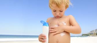 CÓMO PREVENIR EL CÁNCER DE PIEL EN LOS NIÑOS