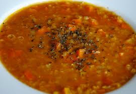 PLATILLOS CALIENTES IDEALES PARA EL FR�O: RECETA DE SOPA DE LENTEJAS