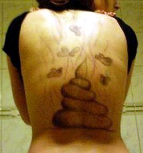 TAT�A A SU NOVIA INFIEL EXCREMENTO GIGANTE EN LA ESPALDA