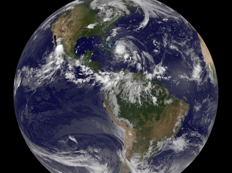 AMENAZA EN COSTAS DE EU POR TORMENTA 'IRENE'
