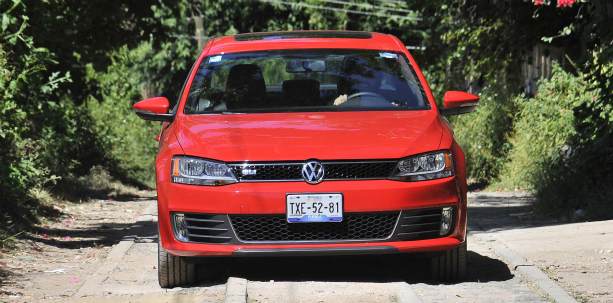 VOLKSWAGEN JETTA GLI 2012. EQUIPAMIENTO, VERSIONES Y PRECIOS