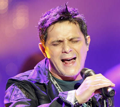 INDÍGENA MEXICANO COMPONE CANCIÓN PARA ALEJANDRO SANZ