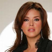 ALICIA MACHADO PLANTA A RA�L MOLINA