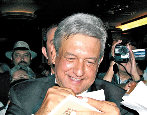 PROPIEDADES DECLARADAS DE AMLO Y PE�A NIETO