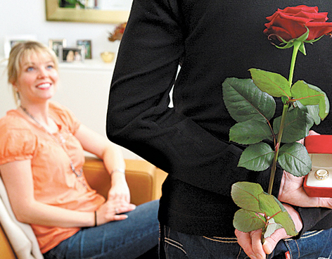 A LOS HOMBRES LES ATRAEN LAS MUJERES TONTAS