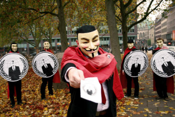 DATOS CURIOSOS SOBRE LAS HACKERS MAS BUSCADOS DEL MUNDO