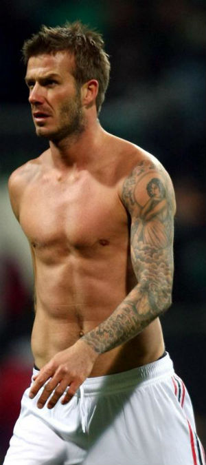 �CU�NTO COBRA DAVID BECKHAM POR MODELAR?
