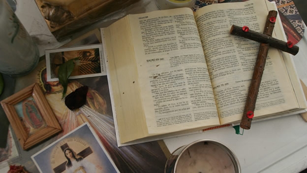 PREPARAN TRADUCCI�N DE LA BIBLIA AL N�HUATL