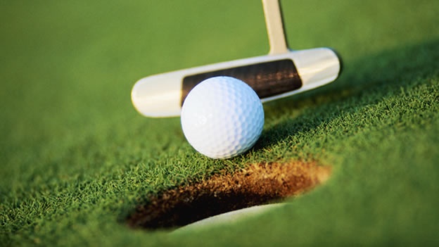 �UNA BOLA DE GOLF PUEDE MATAR?