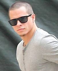 CASPER SMART SE TAT�A EL NOMBRE DE JLO EN ZONA �NTIMA