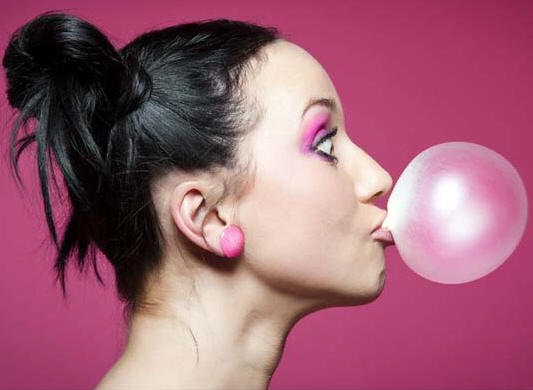 �MASCAR CHICLE NOS HACE MAS INTELIGENTES?