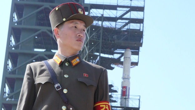 NORCOREA LANZA COHETE EN MEDIO DE CR�TICAS