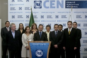 CORDERO Y CREEL ATACAN A V�ZQUEZ MOTA