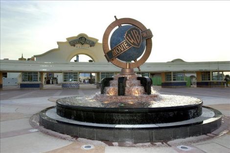 WARNER BROS. COMPRA GUI�N A TUITERA