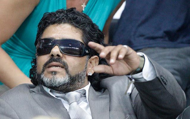 FALSO MARADONA EN DUELO ALEMANIA-ARGENTINA