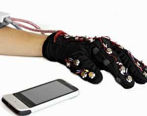 GUANTE DIGITAL AYUDA A OPERAR SMARTPHONES A SORDOCIEGOS