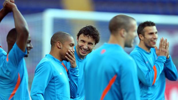 ESCÁNDALO POR CÁNTICOS RACISTAS EN LA EUROCOPA