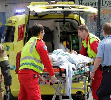 UN HOMBRE SE PRENDE FUEGO DURANTE JUICIO A BREIVIK