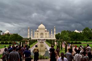 INDIA PADECE EL APAG�N EL�CTRICO MAS GRANDE DEL MUNDO