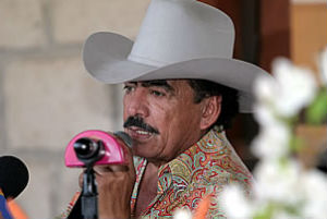 BALEAN EL AUTO DE JOAN SEBASTIAN EN CUERNAVACA