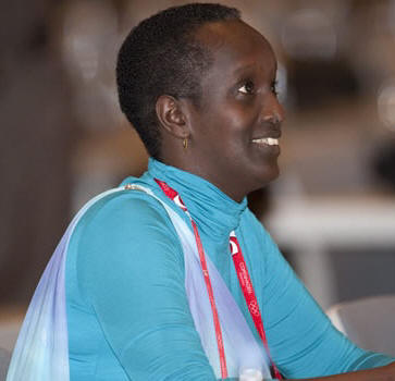 LYDIA NSEKERA LA PRIMERA MUJER EN LA DIRECTIVA DE LA FIFA