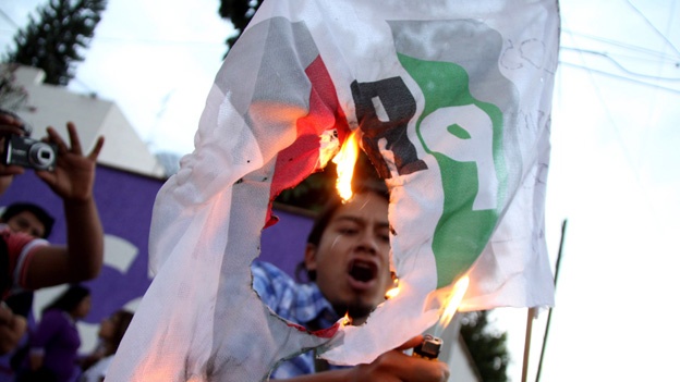 POR QUE SE MANIFIESTAN LOS J�VENES DE LA #MARCHAYOSOY132