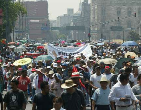 MEDIO MILL�N DE MAESTROS ANUNCIAN PARO POR 48 HORAS